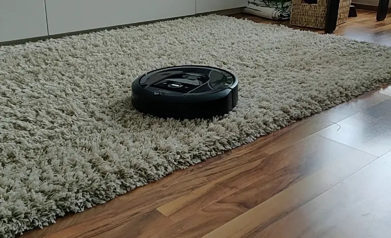 robot vacuum thick rug